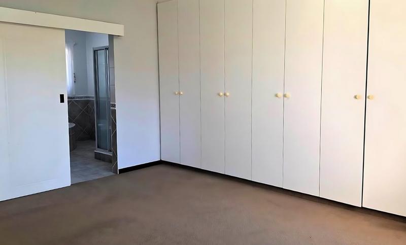 3 Bedroom Property for Sale in Heiderand Western Cape